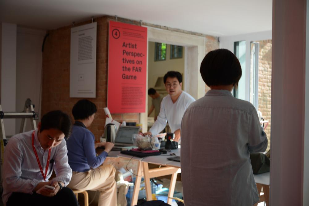 한국관 《용적률 게임》 전시 준비 사진