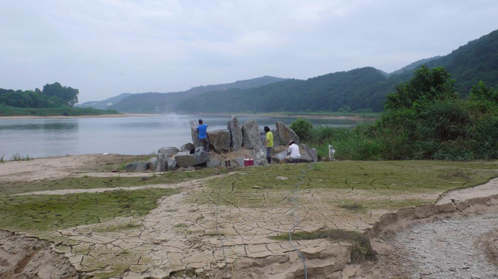 〈날 그냥 흐르게 좀 내버려둬〉 작업과정 사진 4