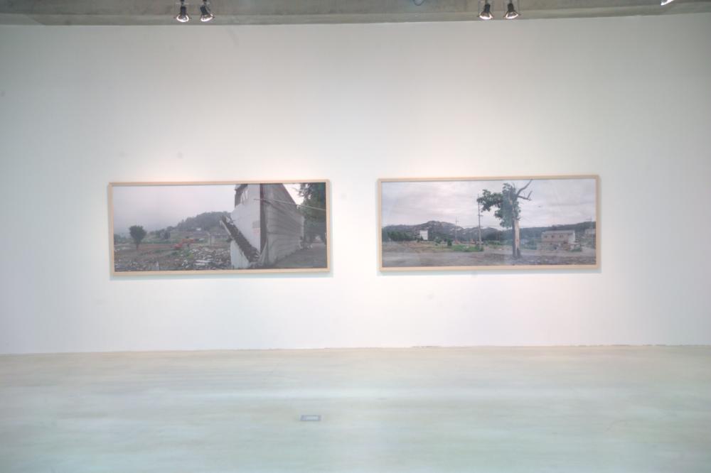 2009년 강홍구 개인전 《사라지다：은평 뉴타운에 관한 어떤 기록》 전시 전경 사진파일 4