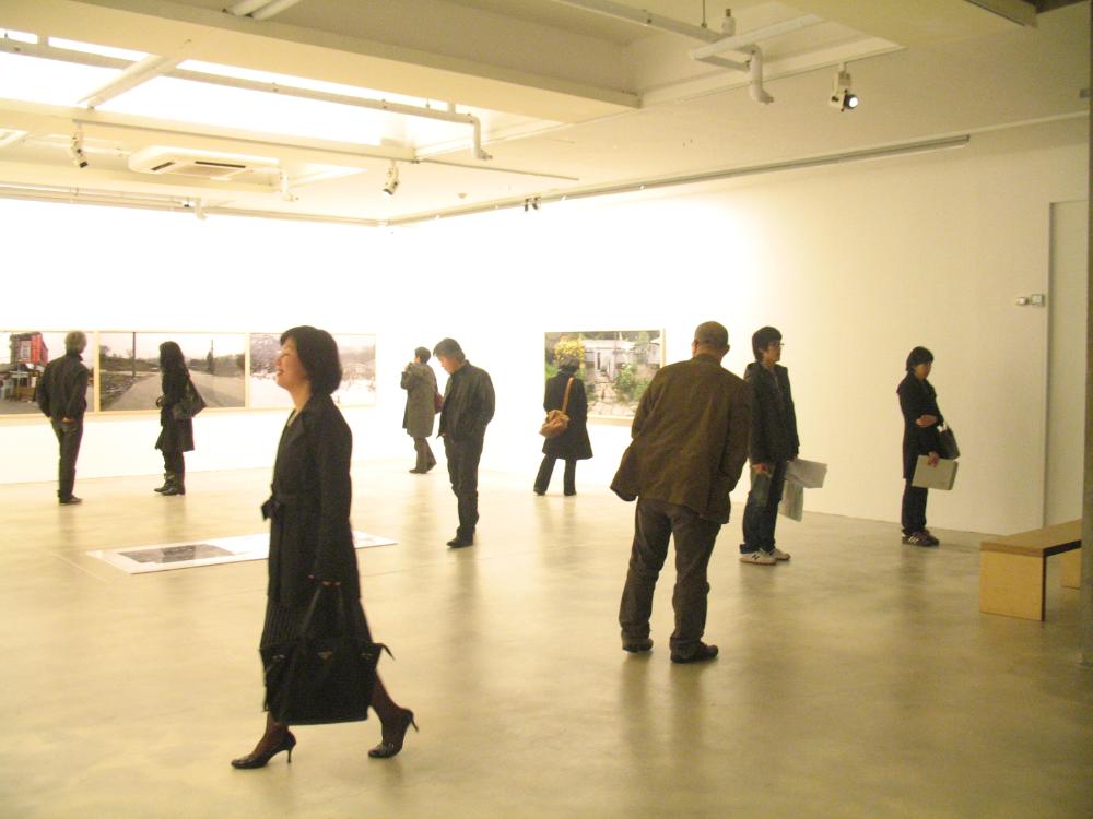 2009년 강홍구 개인전 《사라지다：은평뉴타운에 관한 어떤 기록》 개막식 사진파일