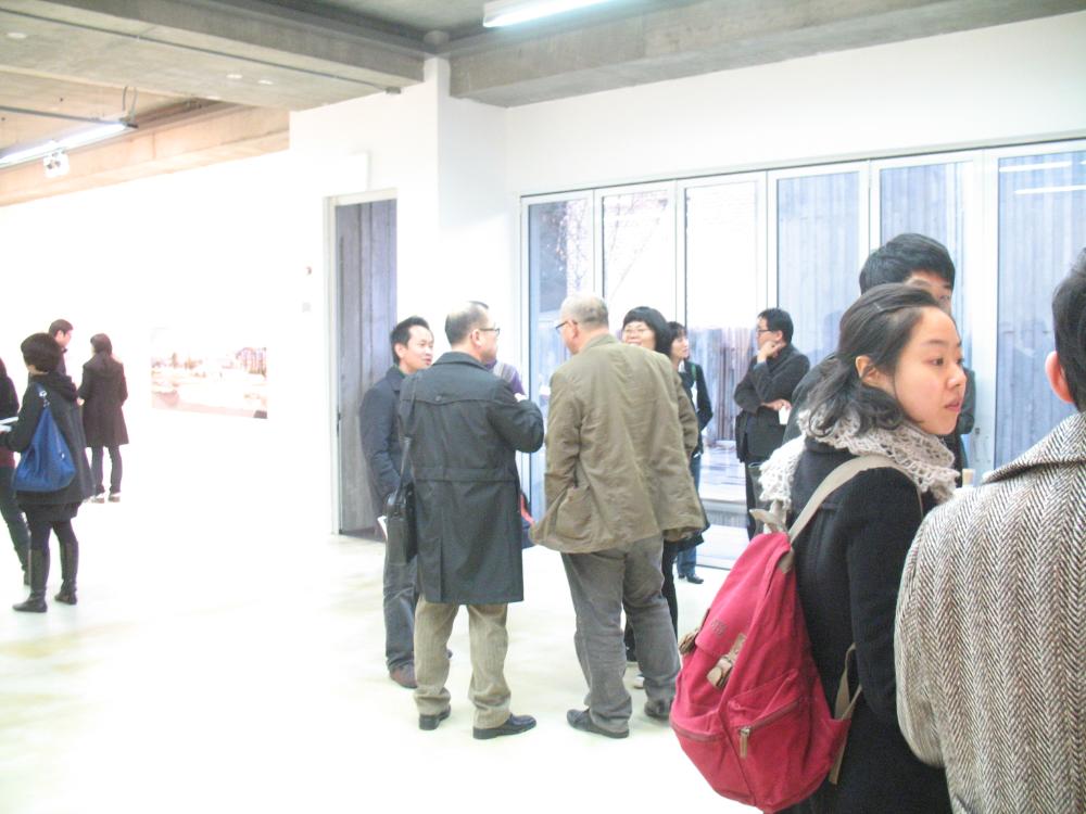 2009년 강홍구 개인전 《사라지다：은평뉴타운에 관한 어떤 기록》 개막식 사진파일