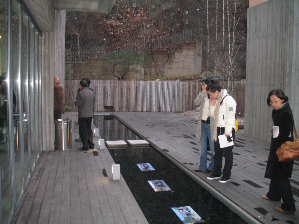 2009년 강홍구 개인전 《사라지다：은평뉴타운에 관한 어떤 기록》 개막식 사진파일