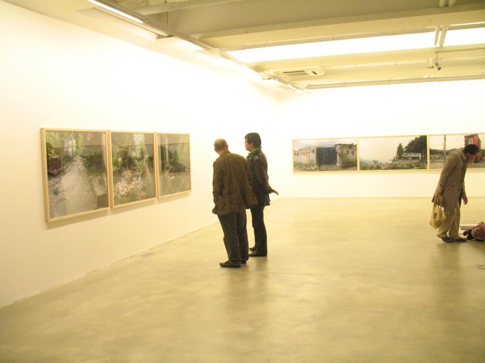 2009년 강홍구 개인전 《사라지다：은평뉴타운에 관한 어떤 기록》 개막식 사진파일