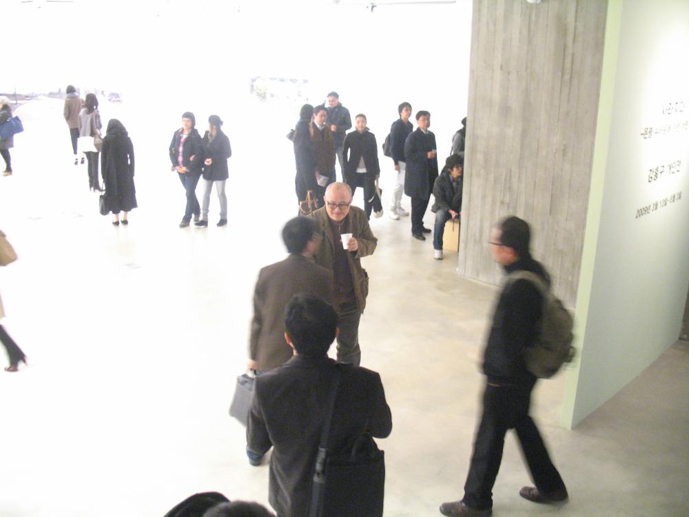 2009년 강홍구 개인전 《사라지다：은평뉴타운에 관한 어떤 기록》 개막식 사진파일