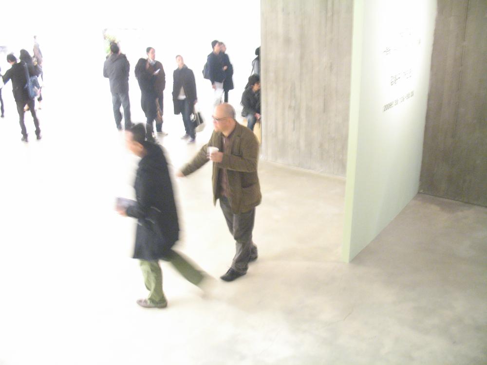 2009년 강홍구 개인전 《사라지다：은평뉴타운에 관한 어떤 기록》 개막식 사진파일