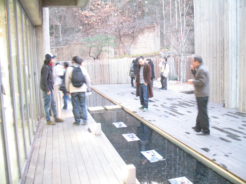 2009년 강홍구 개인전 《사라지다：은평뉴타운에 관한 어떤 기록》 개막식 사진파일