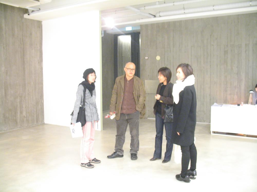 2009년 강홍구 개인전 《사라지다：은평뉴타운에 관한 어떤 기록》 개막식 사진파일