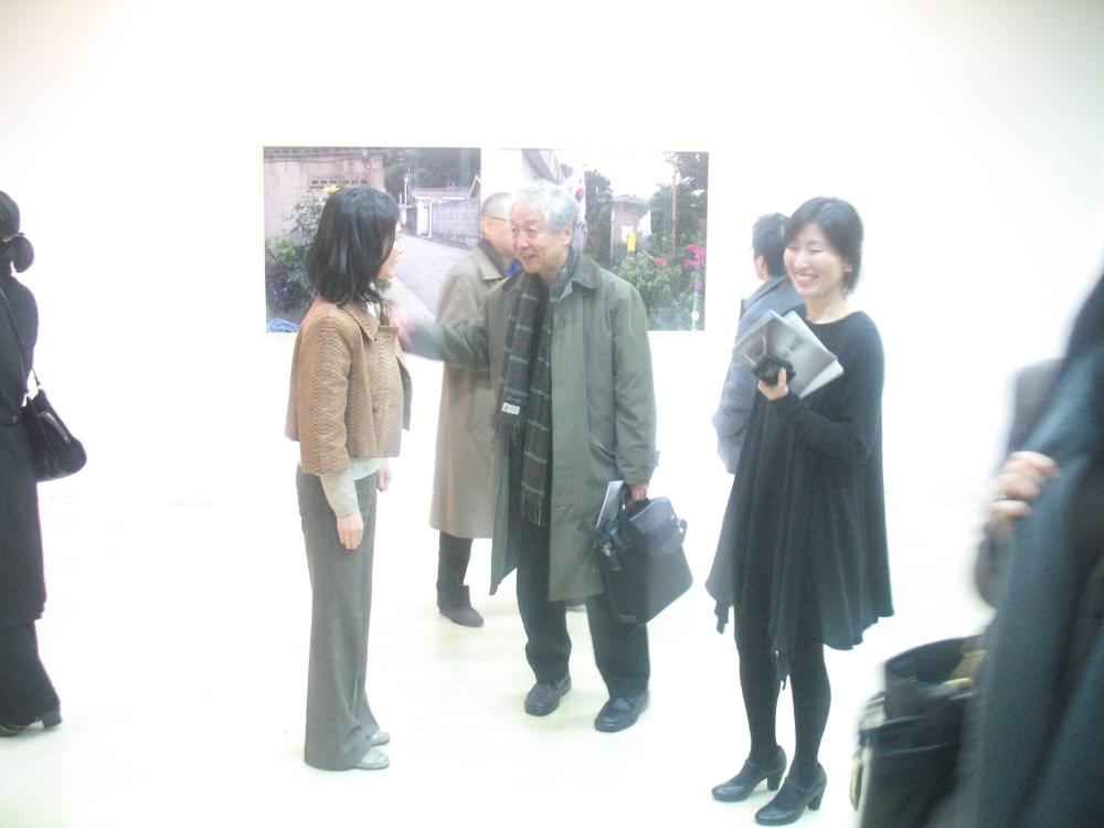 2009년 강홍구 개인전 《사라지다：은평뉴타운에 관한 어떤 기록》 개막식 사진파일