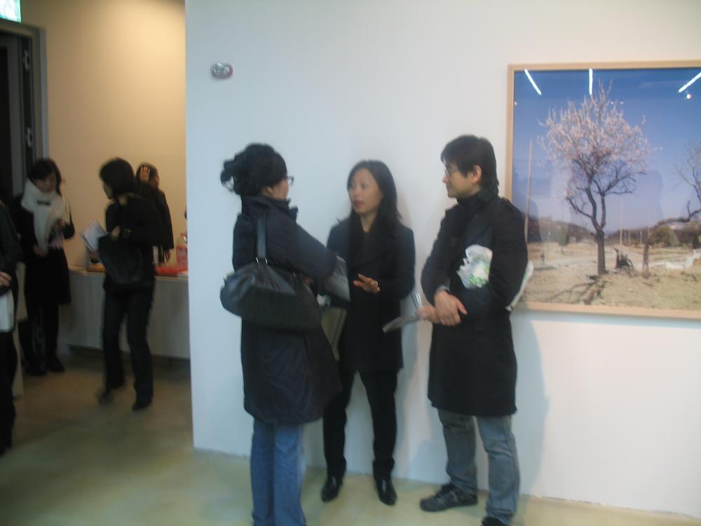 2009년 강홍구 개인전 《사라지다：은평뉴타운에 관한 어떤 기록》 개막식 사진파일