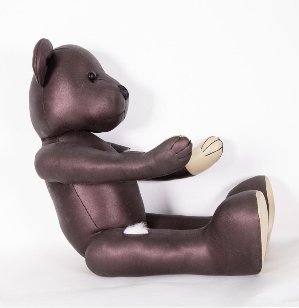 〈Bearlike Construction〉 모티브 인형 2