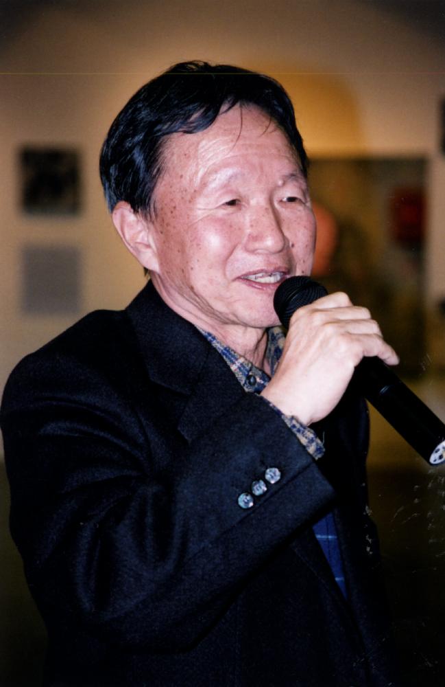2004년 ≪백 년의 기억≫ 관련 사진