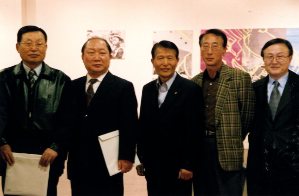 2004년 ≪백 년의 기억≫ 관련 사진