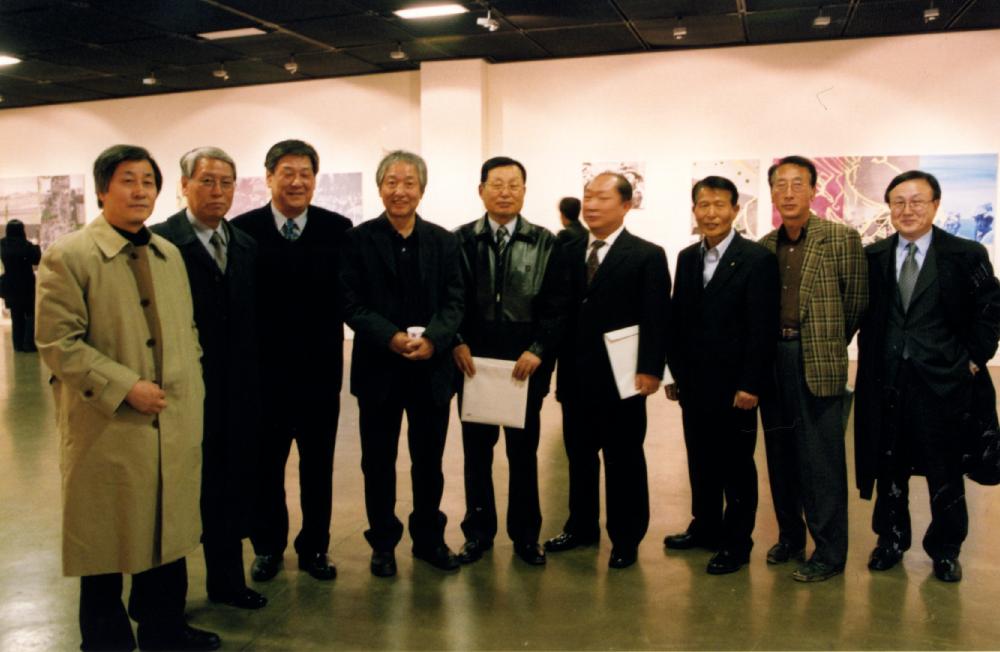 2004년 ≪백 년의 기억≫ 관련 사진