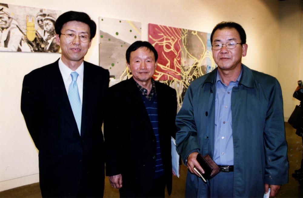 2004년 ≪백 년의 기억≫ 관련 사진