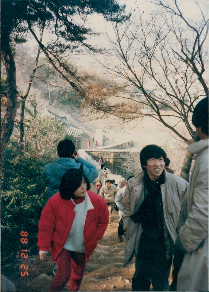 1988년 12월 25일 신동엽시비 앞, 여행 사진 2