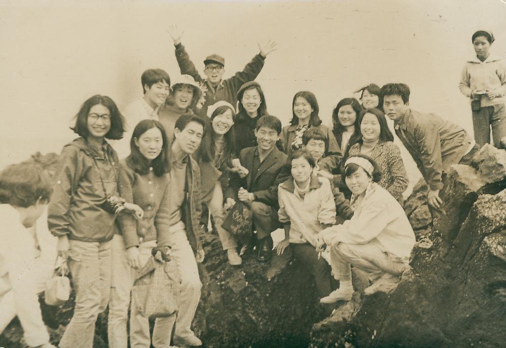 1968년 5월 제주도와 부산 여행 흑백사진 3