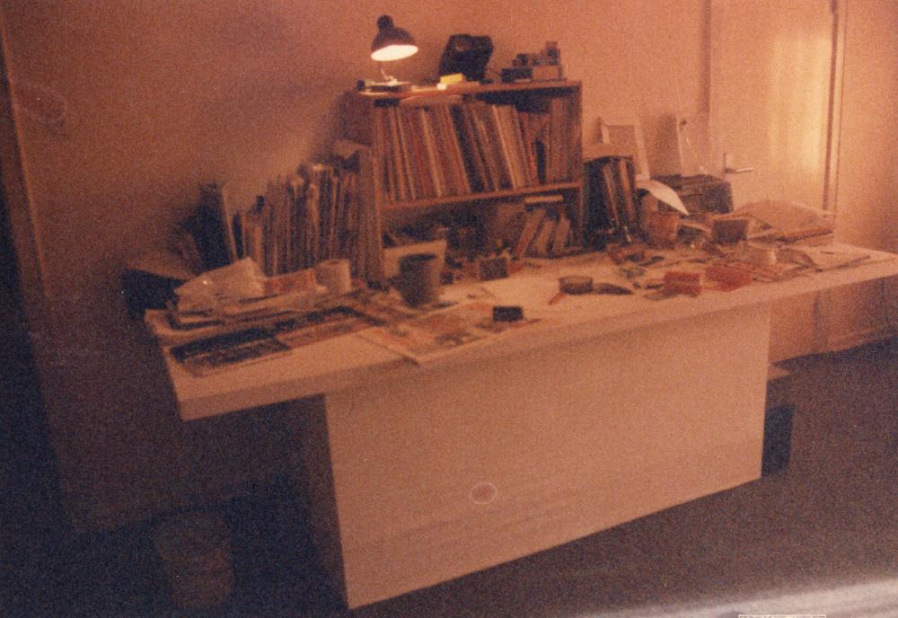 1989년 함부르크에서 촬영한 〈책상〉사진 1