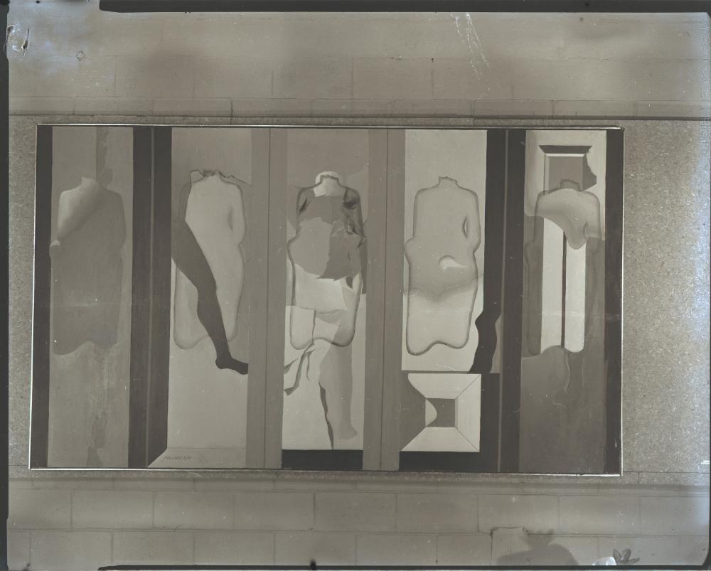 〈자화상〉 앞에서 촬영한 전시장 전경 사진 필름 2