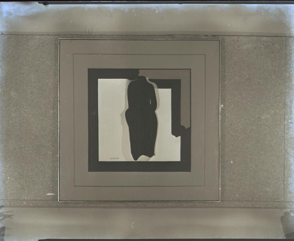 〈자화상〉 앞에서 촬영한 전시장 전경 사진 필름 3