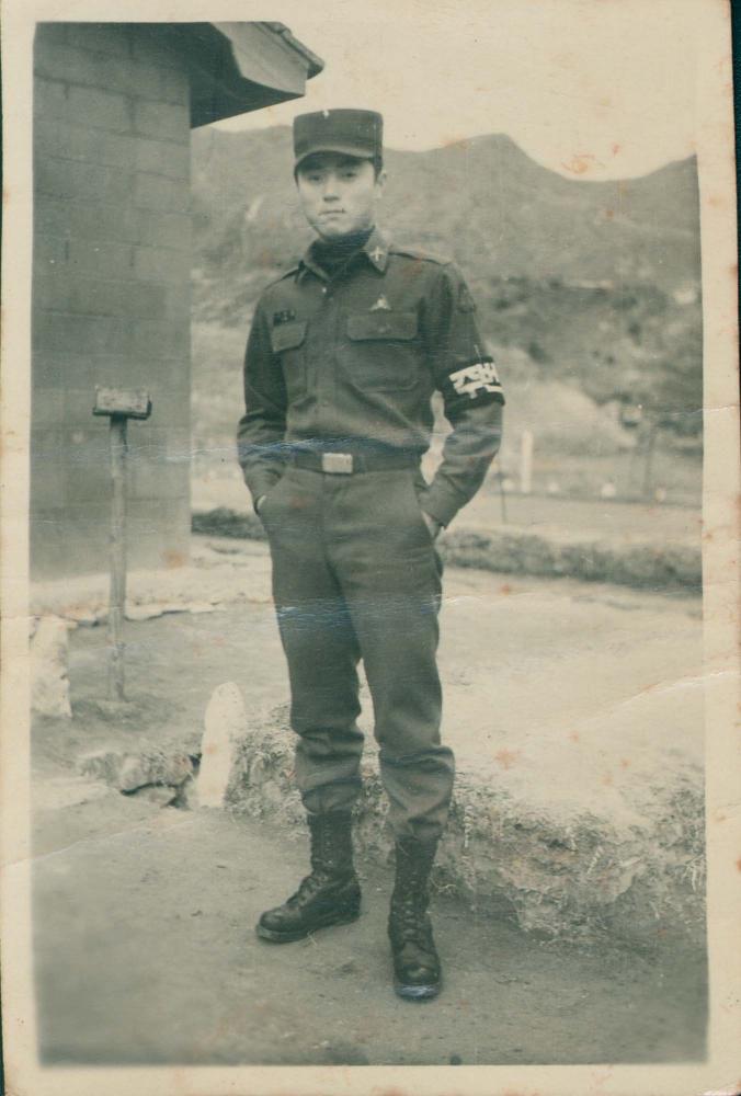 1950년대부터 1960년대까지 촬영된 김차섭, 김명희의 인화사진 1