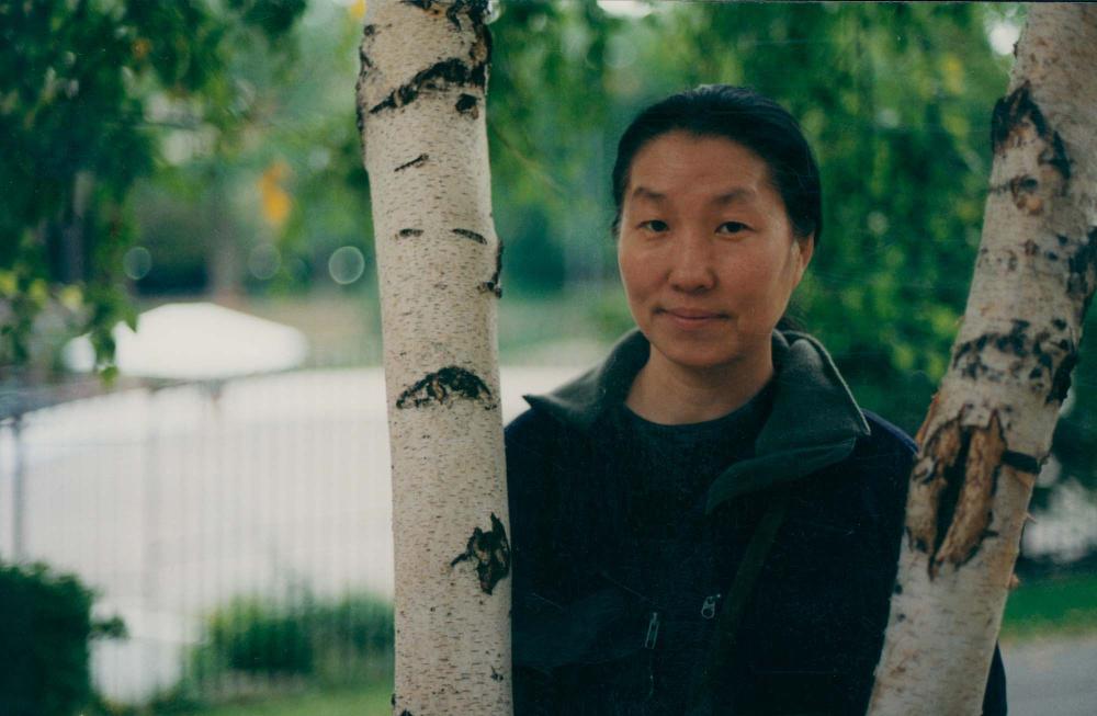 1990년대 작업실에서 김명희, 김차섭을 촬영한 인화사진 4