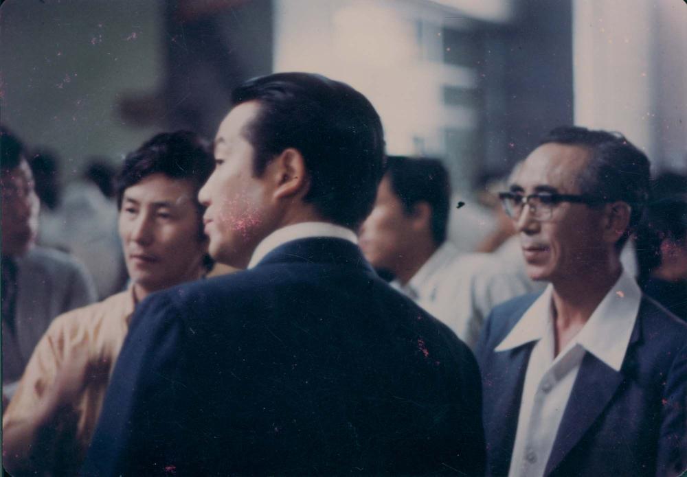 류경채, 임영방, 전성우를 촬영한 인화사진 1