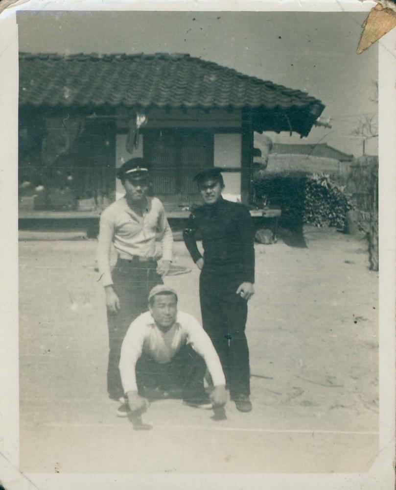 김차섭과 가족, 지인들을 촬영한 사진 4