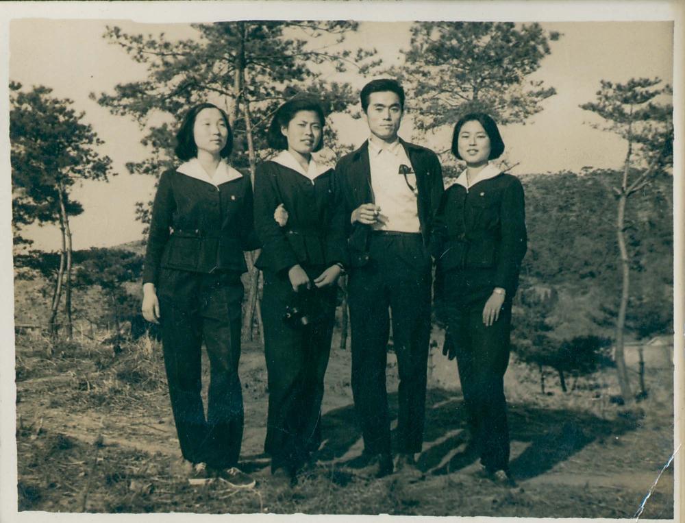 김차섭의 이화여자고등학교 재직 시절 사진