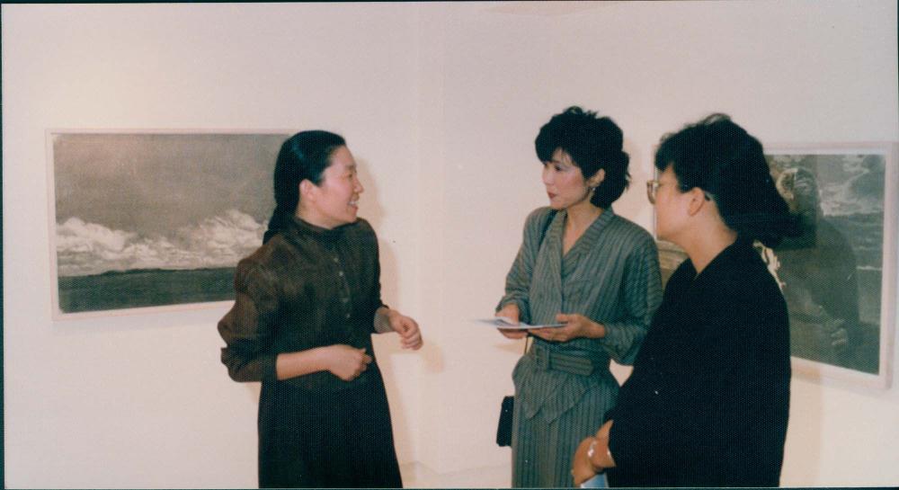 1987년 원화랑 《김명희 드로잉전》 인화사진