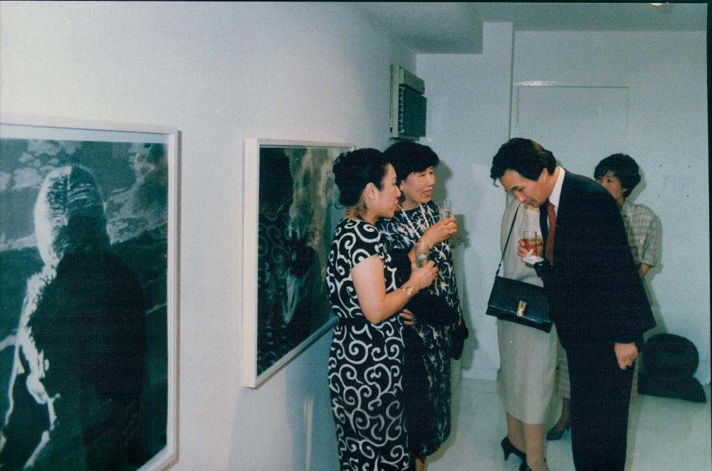 1987년 원화랑 《김명희 드로잉전》 인화사진