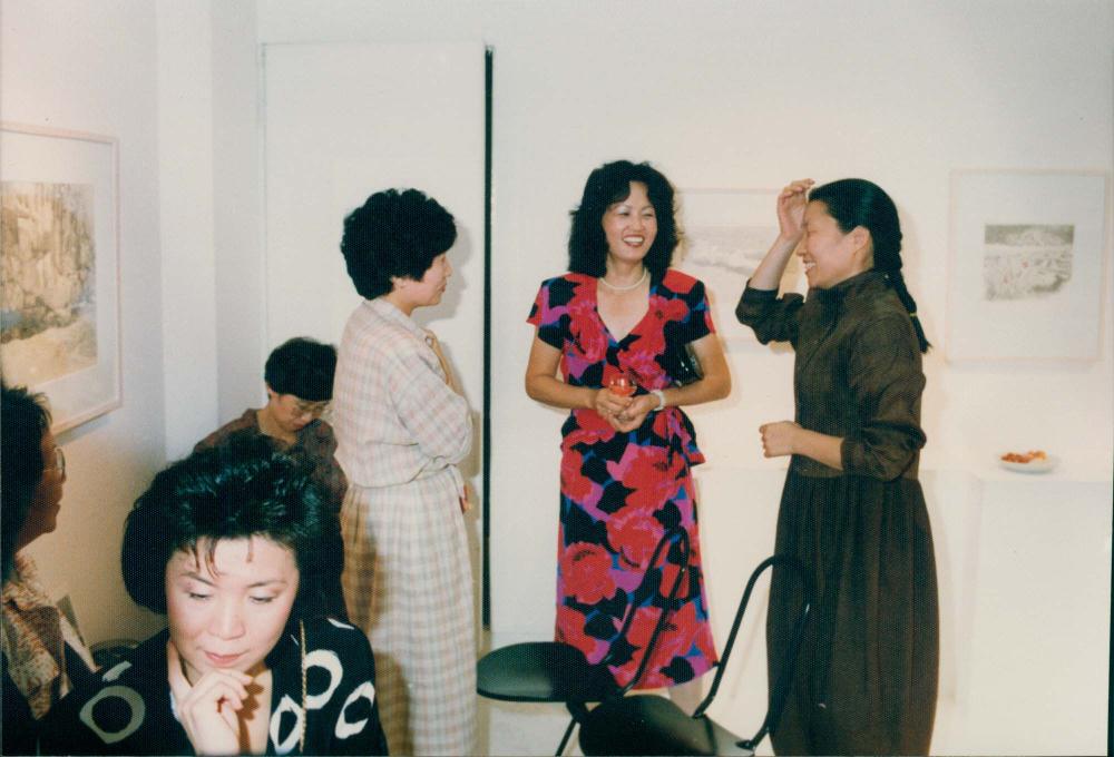 1987년 원화랑 《김명희 드로잉전》 인화사진