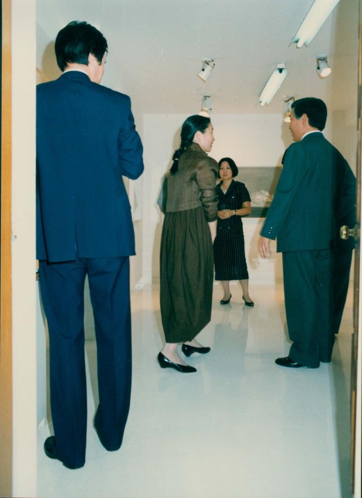 1987년 원화랑 《김명희 드로잉전》 인화사진