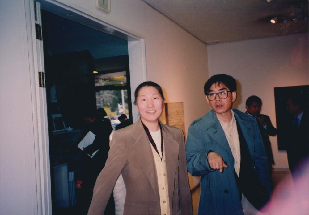 1993년 4월 7일 《김차섭 개인전》 오프닝에서 찍은 사진 2