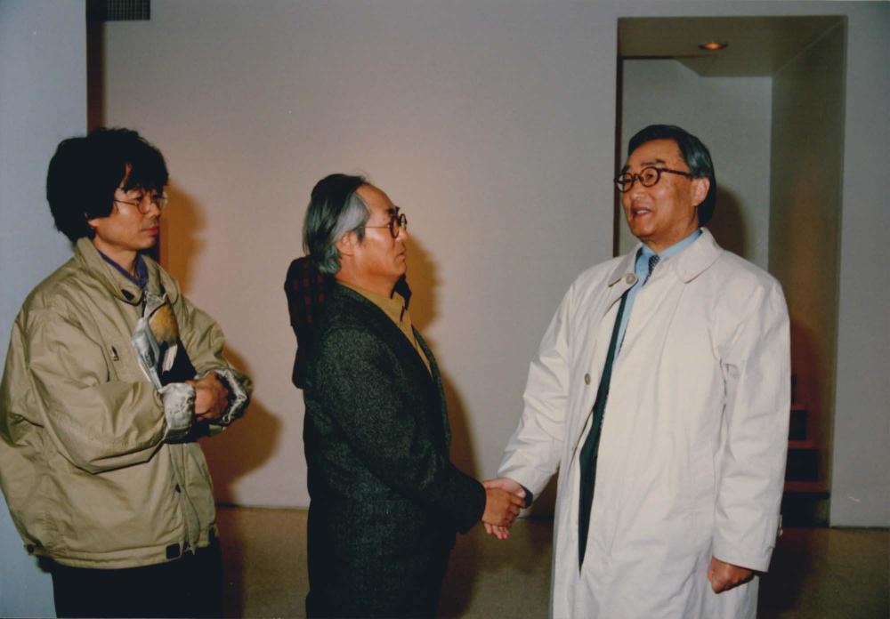 1993년 4월 7일 《김차섭 개인전》 오프닝에서 찍은 사진