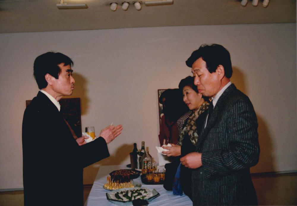 1993년 4월 7일 《김차섭 개인전》 오프닝에서 찍은 사진