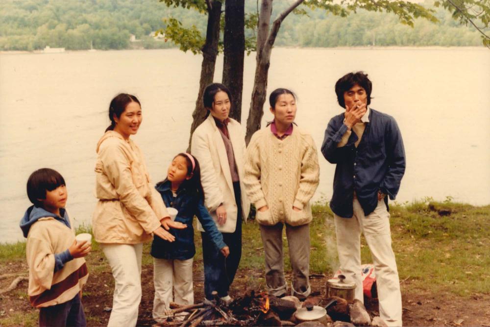 김홍희 가족과 김명희, 김차섭을 촬영한 인화사진 1