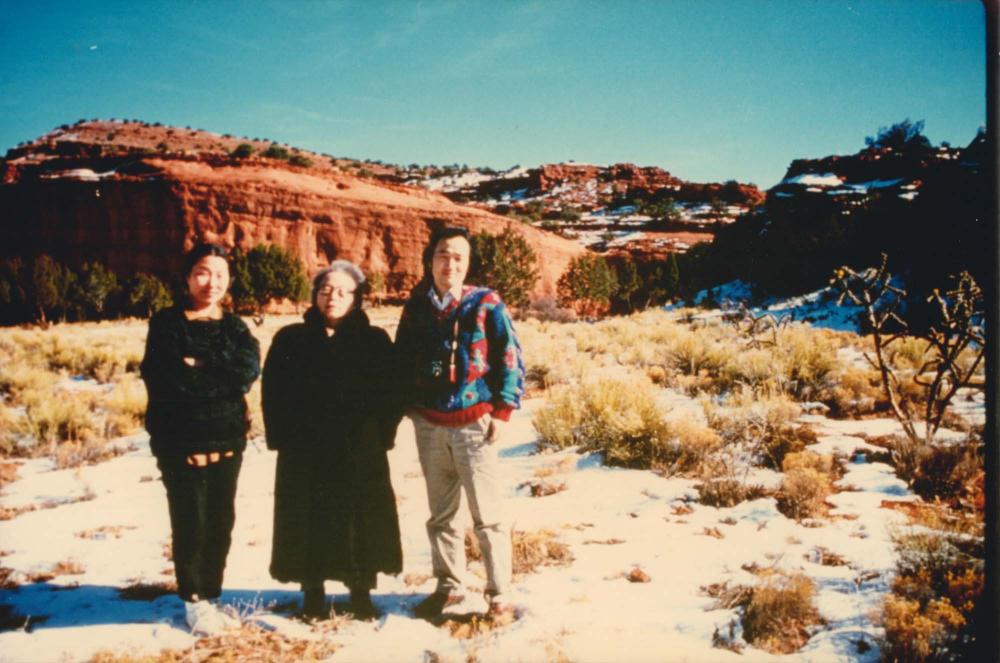 김향안과 여행에서 촬영한 김명희, 김차섭의 인화사진 1