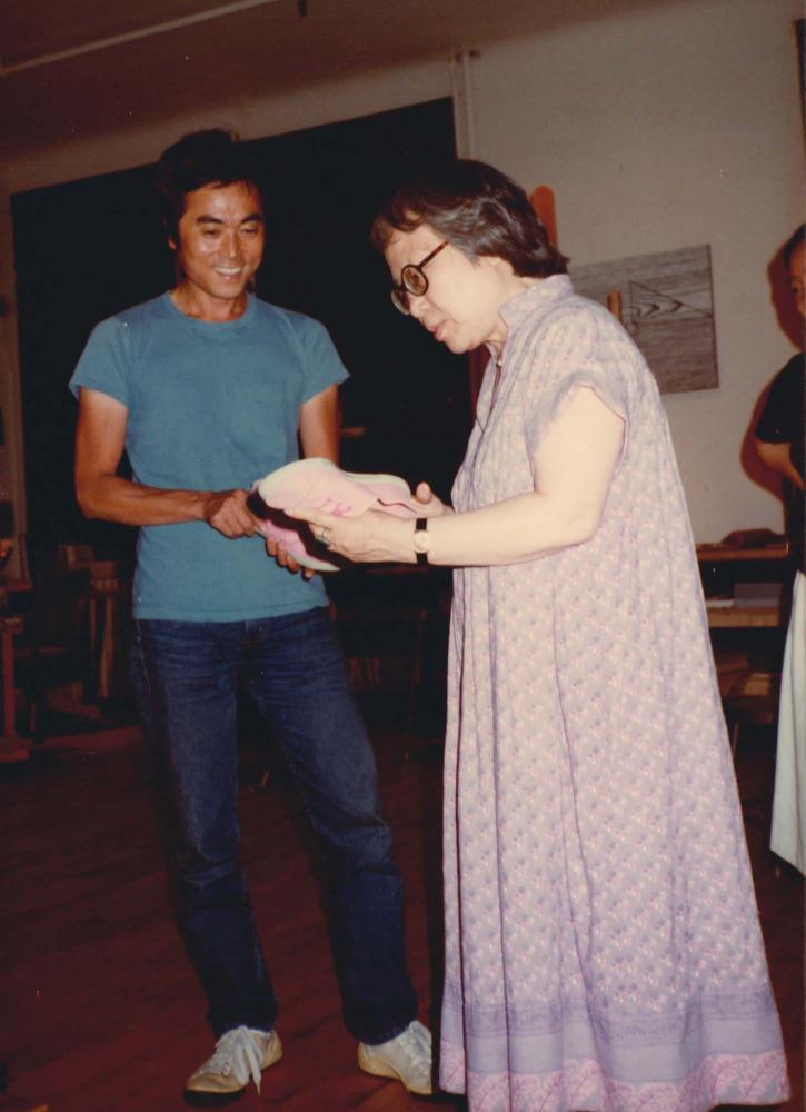 김향안과 여행에서 촬영한 김명희, 김차섭의 인화사진 1