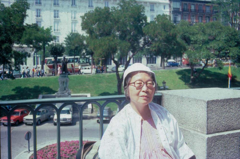 김향안과 여행에서 촬영한 김명희, 김차섭의 인화사진 2 2