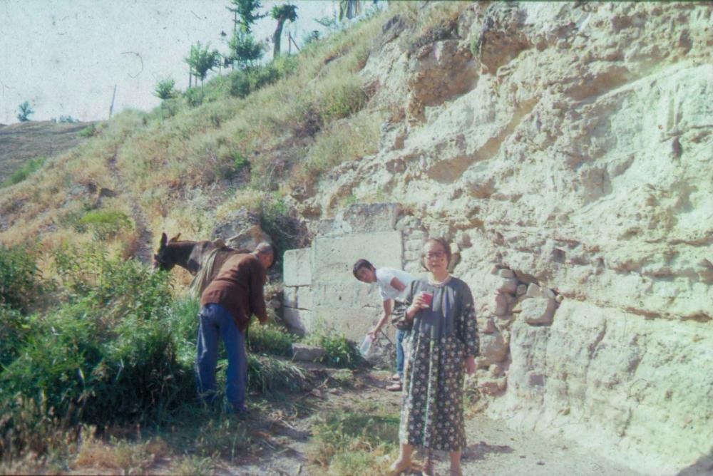 김향안과 여행에서 촬영한 김명희, 김차섭의 인화사진 2
