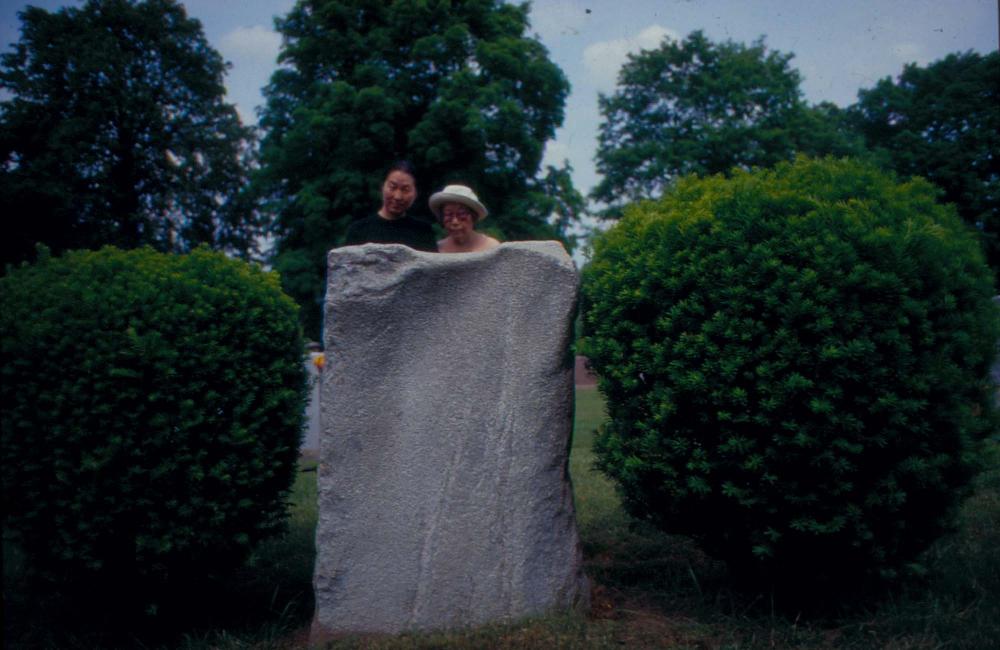 김향안과 여행에서 촬영한 김명희, 김차섭의 인화사진 2