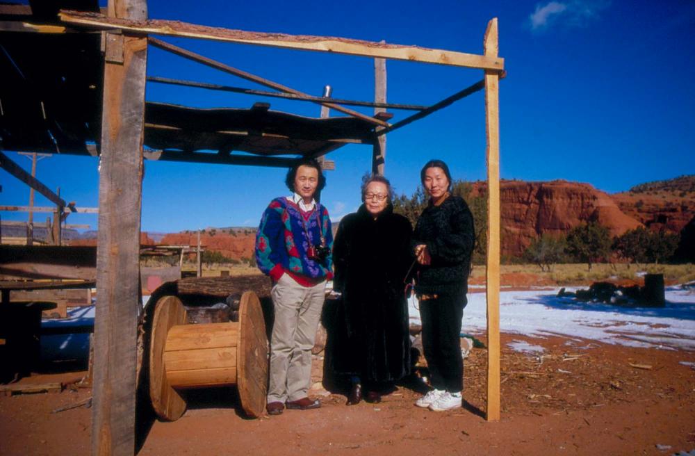 김향안과 여행에서 촬영한 김명희, 김차섭의 인화사진 2