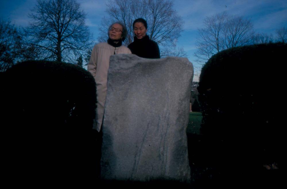 김향안과 여행에서 촬영한 김명희, 김차섭의 인화사진 2