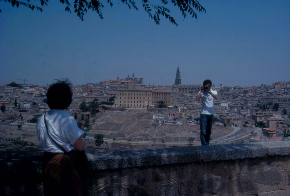 김향안과 여행에서 촬영한 김명희, 김차섭의 인화사진 2