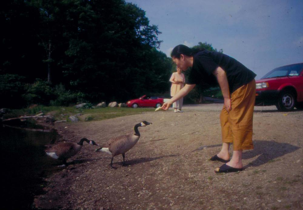 김향안과 여행에서 촬영한 김명희, 김차섭의 인화사진 2