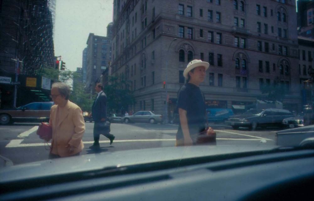 김향안과 여행에서 촬영한 김명희, 김차섭의 인화사진 2