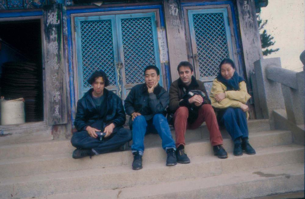 김향안과 여행에서 촬영한 김명희, 김차섭의 인화사진 2