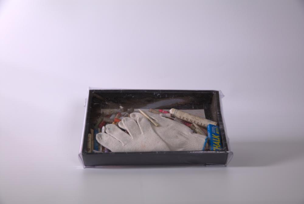 목장갑 및 오일파스텔 등 작업 도구 1