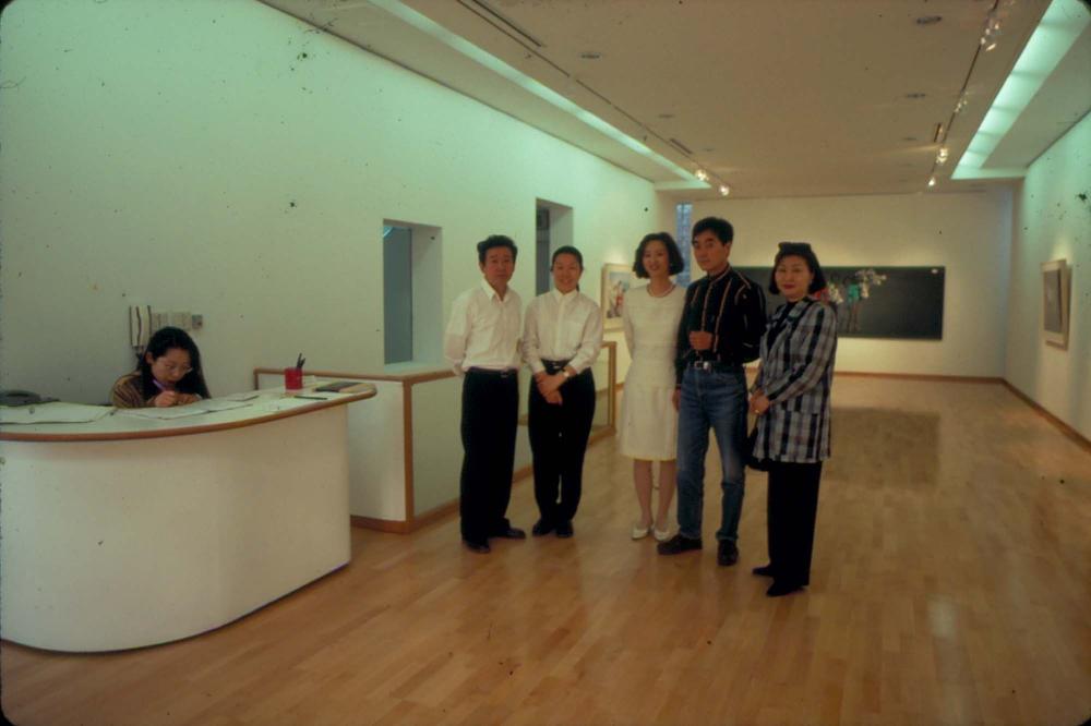 원화랑 전시 및 정찬승 외 지인과 함께 촬영한 슬라이드 필름