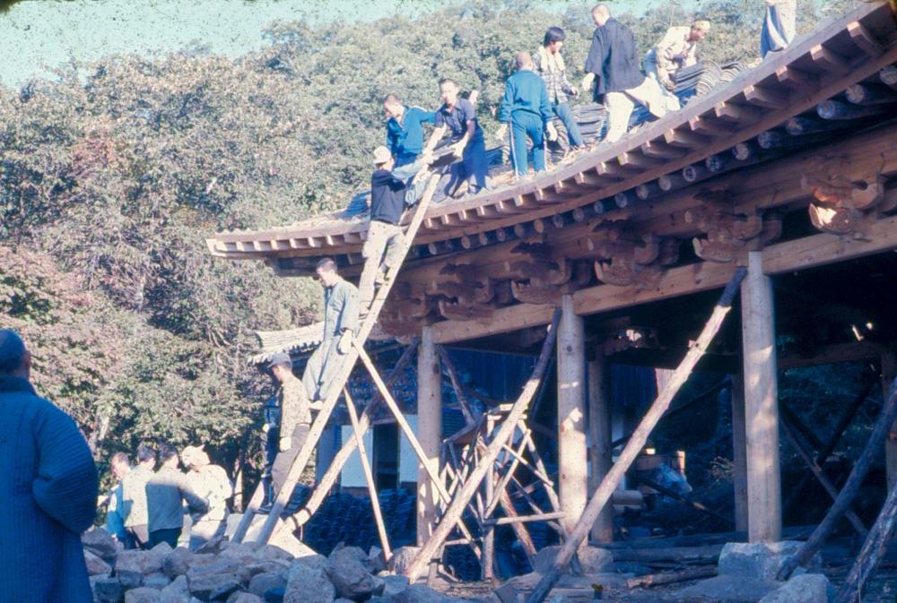 원화랑 전시 및 정찬승 외 지인과 함께 촬영한 슬라이드 필름